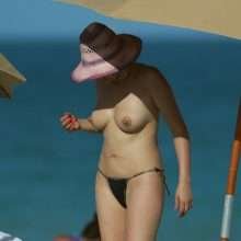 Bleona Qereti seins nus à Miami [UHQ]