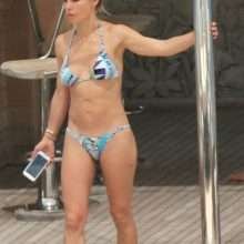 Elsa Pataky en bikini en Corse