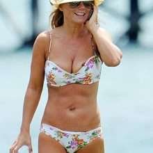 Geri Halliwell a les seins trop gros pour son bikini