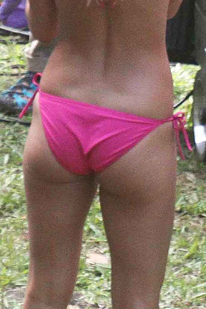 Jennifer Aniston dans un bikini rose