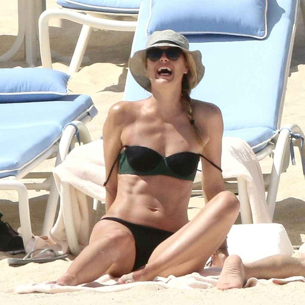 Maria Sharapova en bikini à Los Cabos