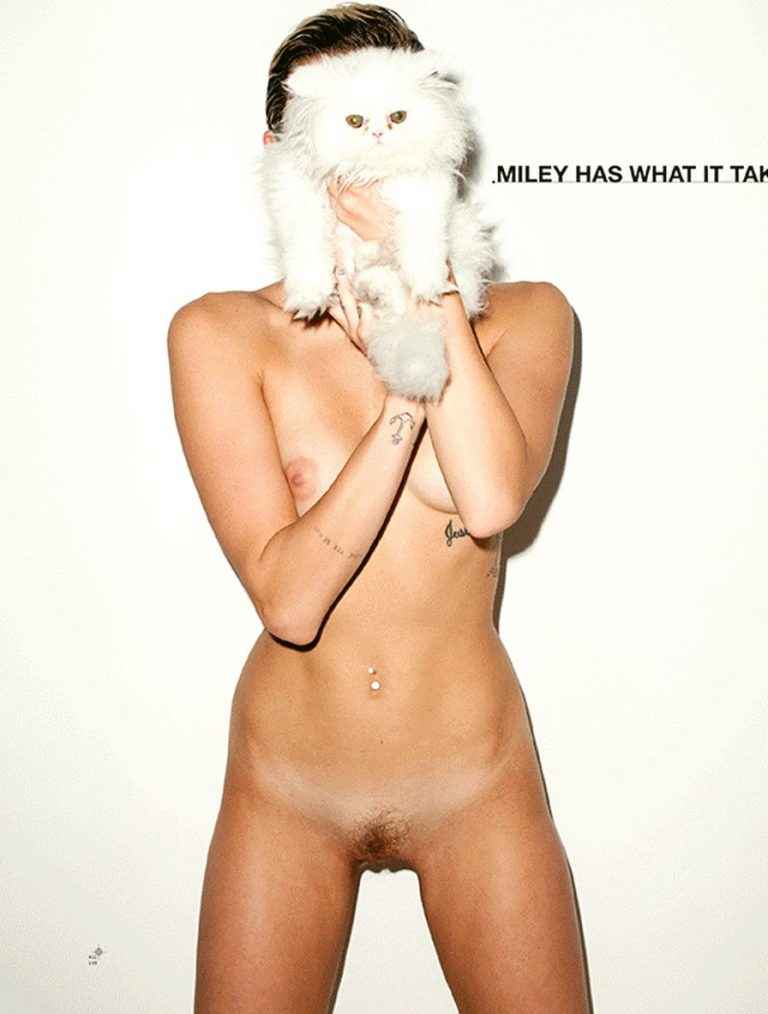 Miley Cyrus nue dans Candy Mag