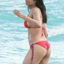 Padma Lakshmi en bikini