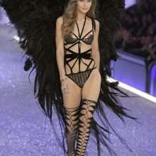 Gigi Hadid pour Victoria's Secret à Paris