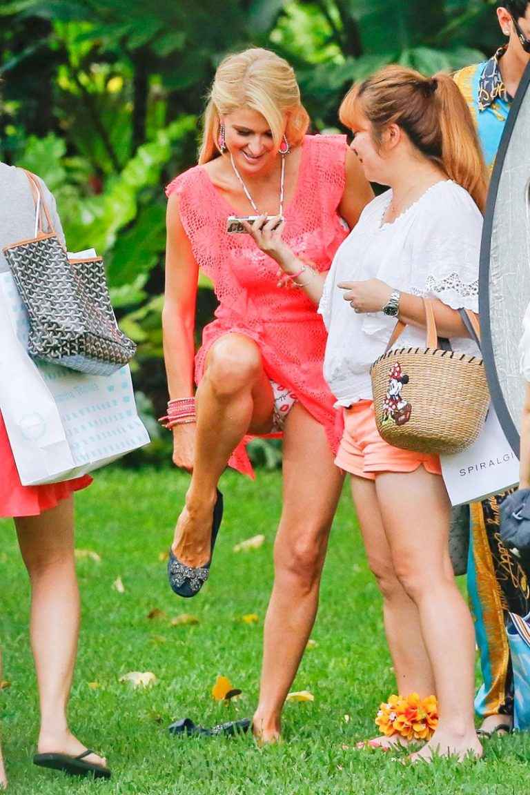 Oups, la petite culotte de Paris Hilton