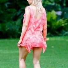 Oups, la petite culotte de Paris Hilton