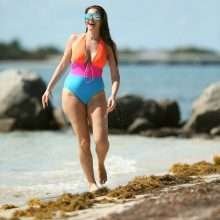 Imogen Thomas en amillot de bain à Miami Beach