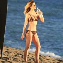 Mischa Barton en bikini pour 138 Water