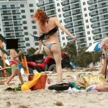 Olivia Nervo seins nus à Miami