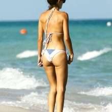 Seyma Subasi en bikini à Miami Beach