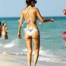 Seyma Subasi en bikini à Miami Beach
