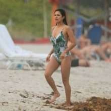 Diane Guerrero en maillot de bain à Miami
