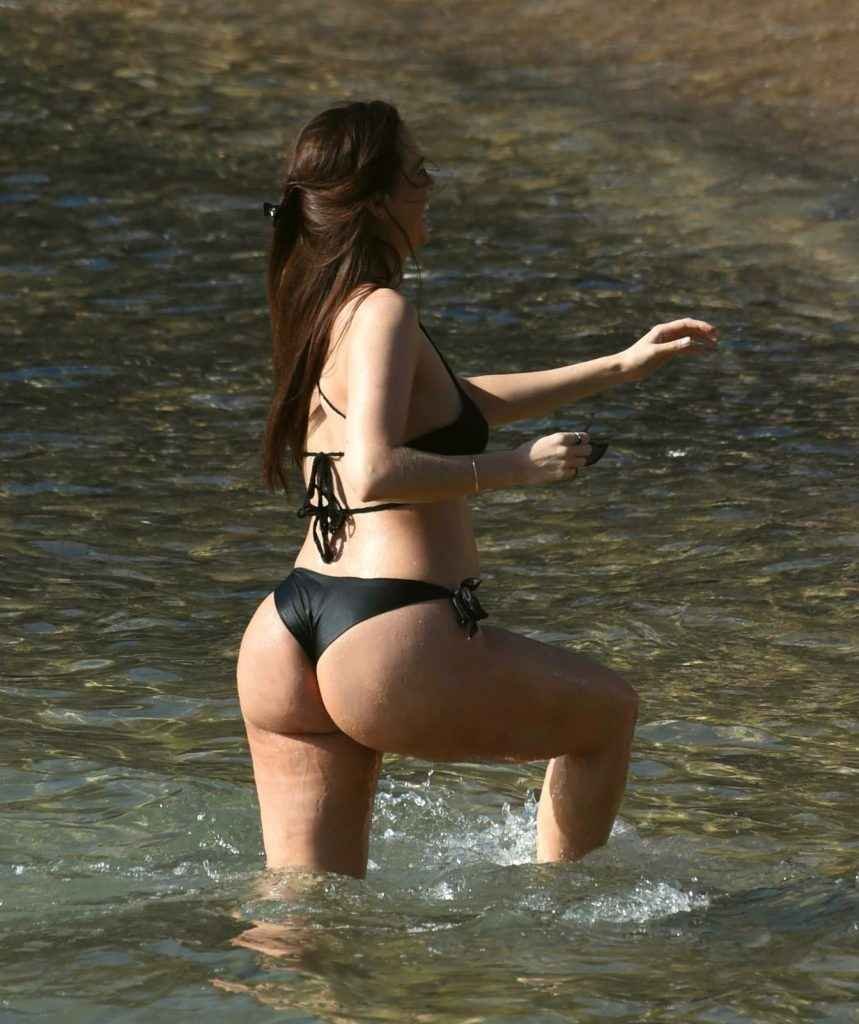 Jennifer MEtcalfe en bikini en Espagne