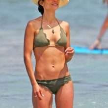 Jordana Brewster en bikini à Hawaii