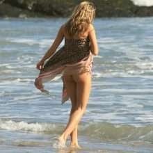 Rachel McCord en bikini pour 138 Water