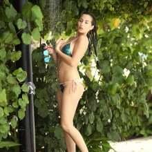 Chloe Goodman en bikini aux Maldives
