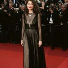 Laetitia Casta les seins en avant au 70eme Festival de Cannes