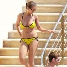 Rita Ora en bikini à Antibes