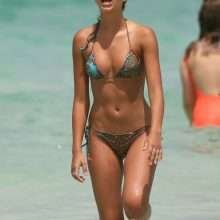 Sandra Kubicka en bikini à Miami Beach