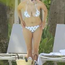 AShley James en bikini à Marbella