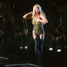 Britney Spears en bikini à Tokyo