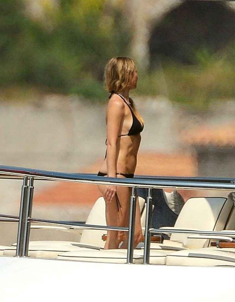 Gwyneth Paltrow en bikini à Saint-Tropez