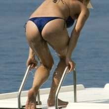 Michelle Hunziker, bikini et paddleboard