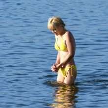 Anna Faris en bikini à Vancouver