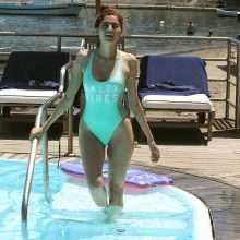 Blanca Blanco en maillot de bain à Ischia