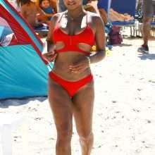Christina Milian dans un bikini rouge à Miami