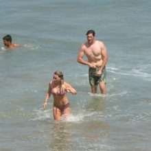Hilary Duff en bikini à Malibu