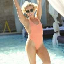 Gabby Allen en maillot de bain à Las Vegas