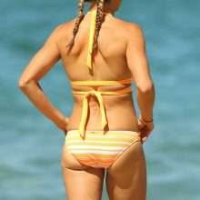 Candice Warner en bikini