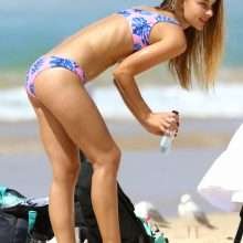 Maja Lundgren en bikini à Bondi Beach