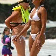 Melanie Brown en bikini à Hawaii