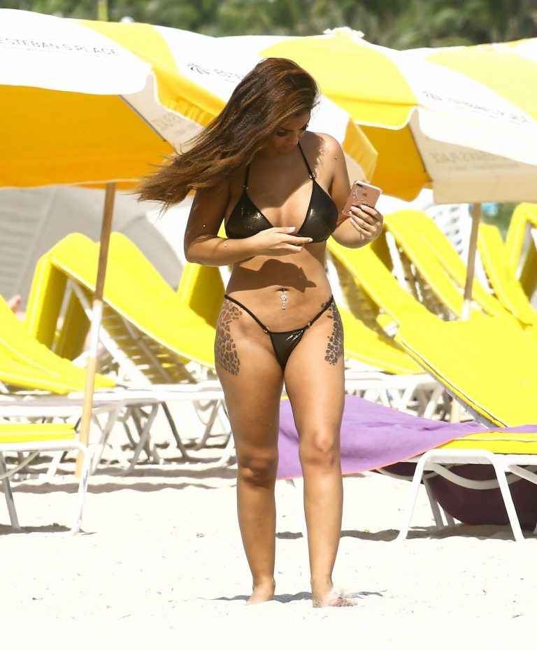 Elettra LAmborghini en bikini à Miami Beach