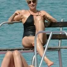 Emma Forbes toujours en maillot de bain à La Barbade