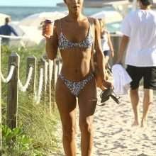 Erika Wheaton en bikini à Miami Beach
