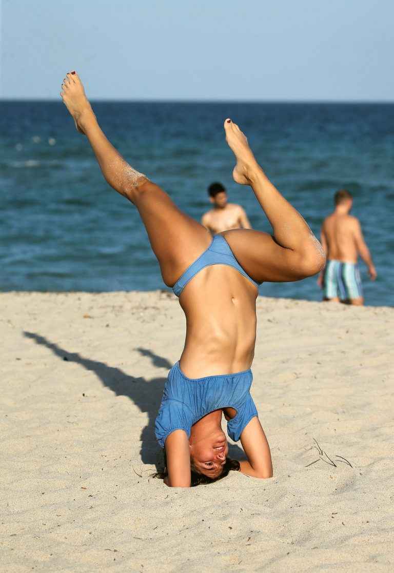 Lucy Aragon en bikini à Miami