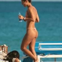 Erika Wheaton et Olivia Pascale en bikini à Miami Beach