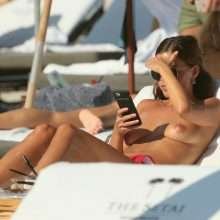 Petra Kladivova seins nus à Miami Beach