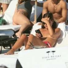 Petra Kladivova seins nus à Miami Beach