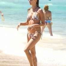 Alessandra Ambrosio en bikini à Florianopolis