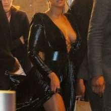Beyonce exhibe son décolleté au World Trade Center