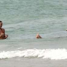 Doutzen Kroes et Candice Swanepoel toujours en bikini à Bahia