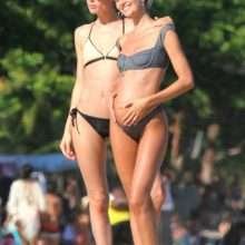 Doutzen Kroes en Candice Swanepoel en bikini à Bahia