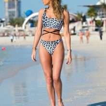 Georgia Harrison dans un bikini léopard à Dubaï