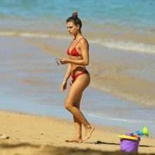 Isis Valverde en bikini à Hawaii