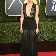 Kate Hudson sans soutien-gorge aux Golden Globes