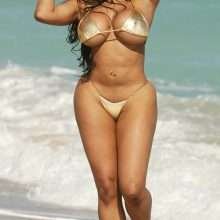 Moriah Mills en bikini à Miami Beach